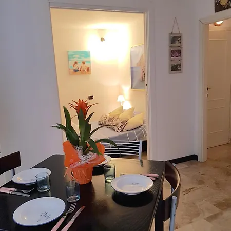 アパート Casa Fulvia With Terrace モンテロッソ・アル・マーレ